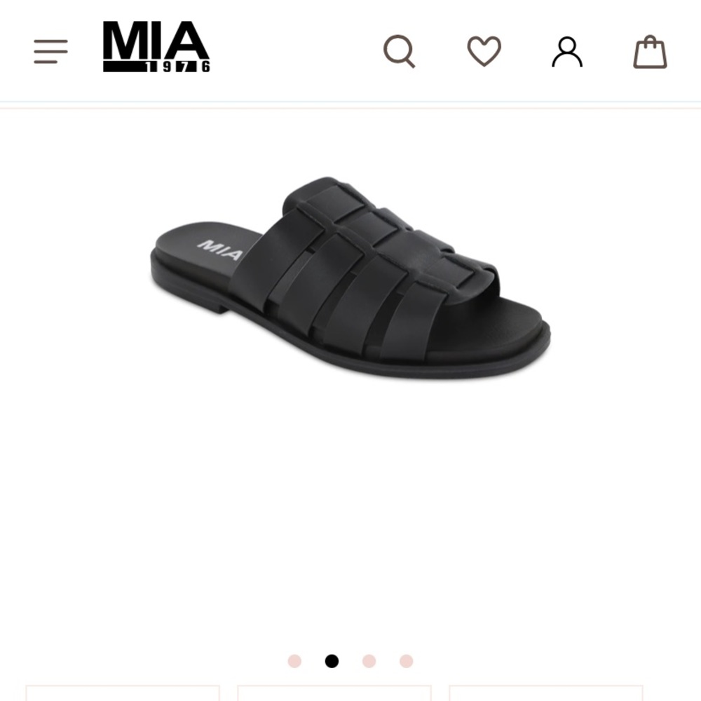Brand new never worn MIA black sandals. Summer 22 collection